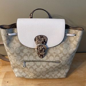 COACH Kleo signature Backpack